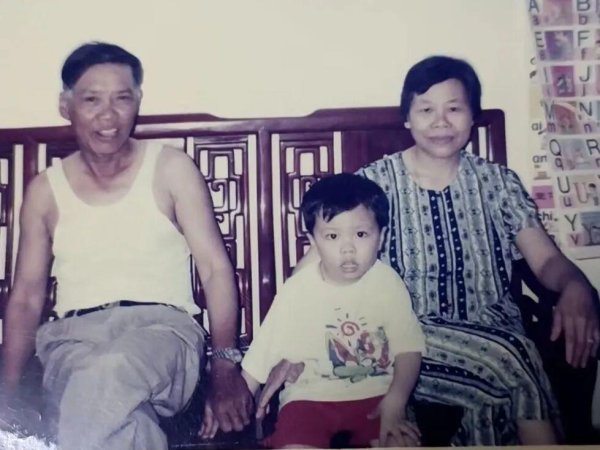 178炒股配资 高考逆袭，港大学医，如今我在香港卖房子。